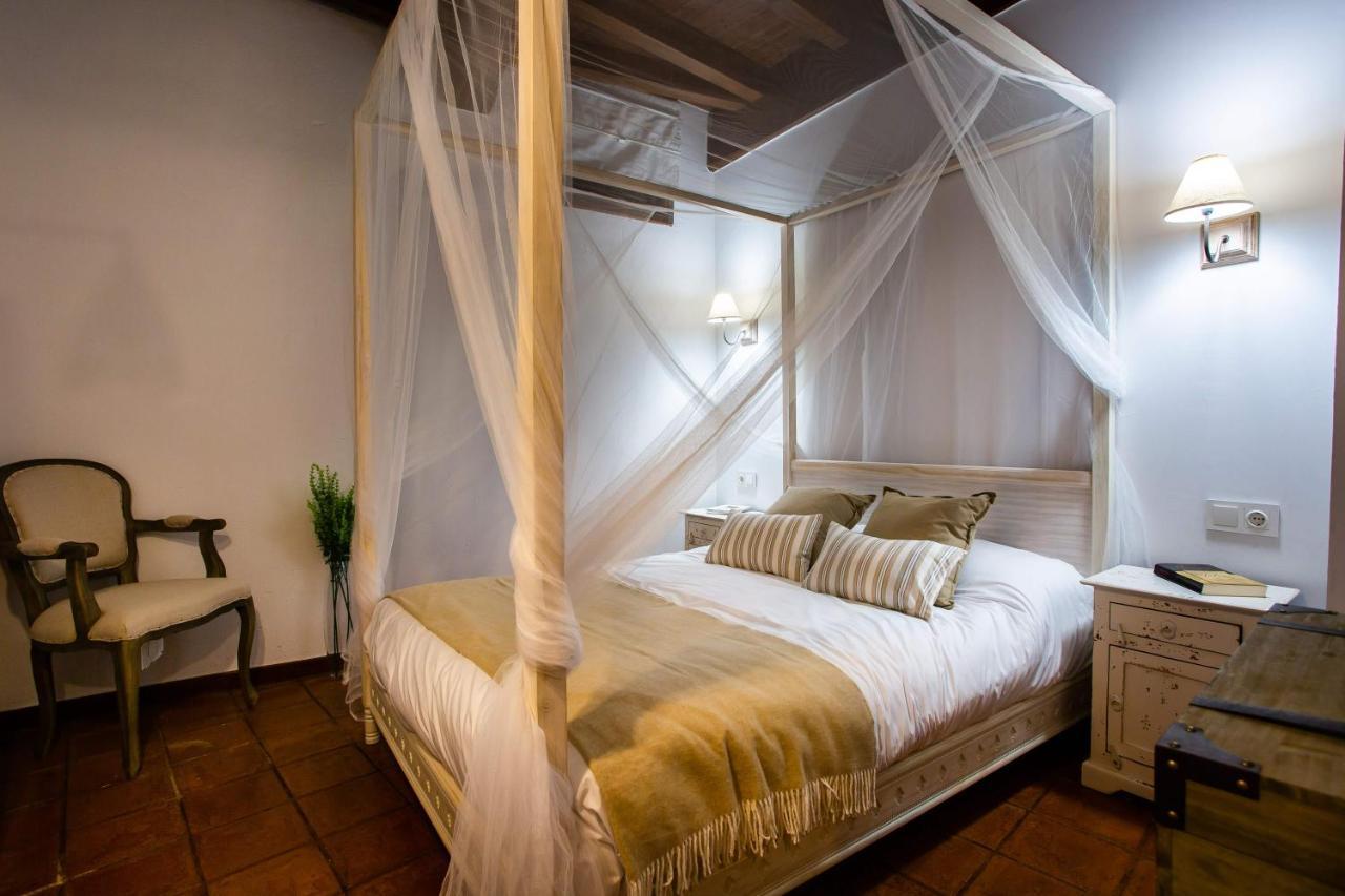 Apartamentos Puente De La Juderia 埃尔瓦 外观 照片
