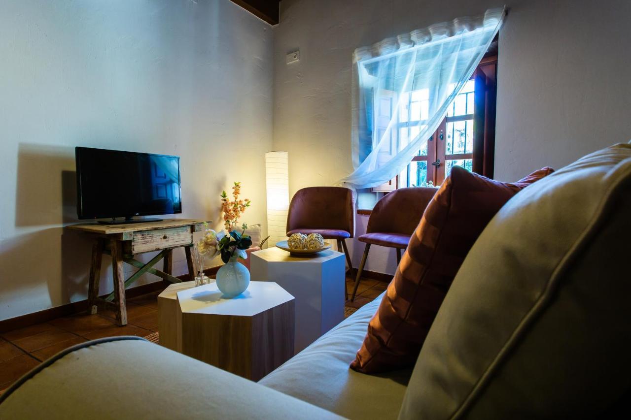 Apartamentos Puente De La Juderia 埃尔瓦 外观 照片